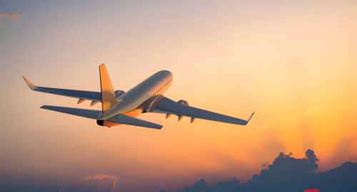 Trasporto aereo, accordo sul contratto: aumenti e nuove tutele